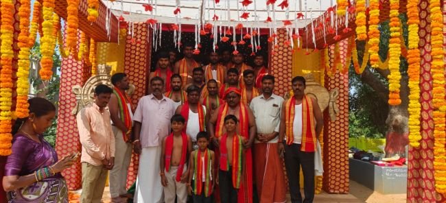 ఉట్లపల్లిలో ఘనంగా దేవి నవరాత్రి ఉత్సవాలు 