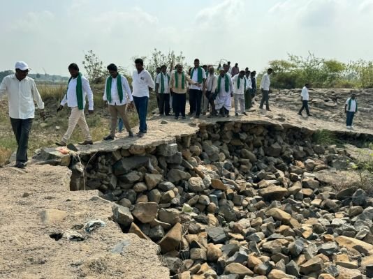 పోలంపల్లి డ్యాం గండ్లు పూడ్చాలి.. రైతులకు సాగునీరు అందించాలి  కూటమి ప్రభుత్వంపై వైఎస్ఆర్ సీపీ నేత తన్నీరు నాగేశ్వరరావు విమర్శలు