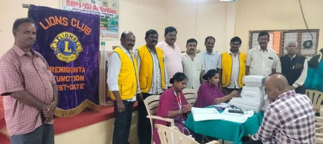 ఉచిత కంటి వైద్య శిబిరానికి విశేష స్పందన