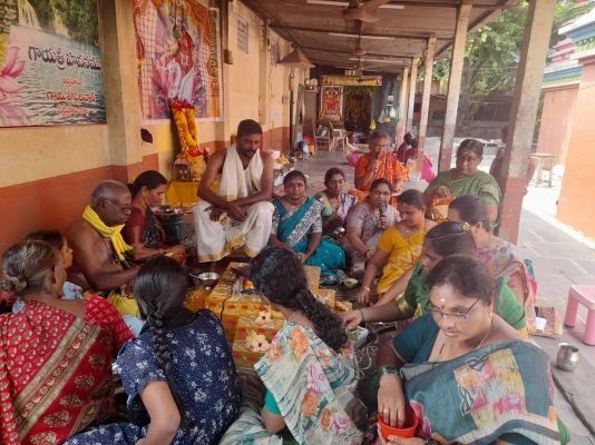 దేవాలయంలో 29 వ శరన్నవరాత్రి మహోత్సవం --376వ గాయత్రి హోమం