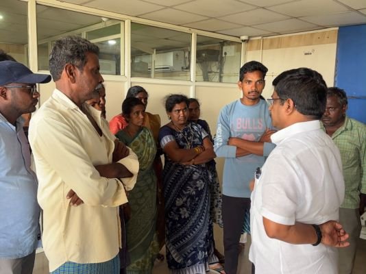 మృతుల కుటంబాలను పరామర్శించిన ఎమ్యెల్యే