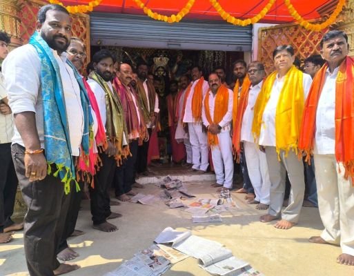కండ్లకోయలో దుర్గామాతకు ప్రత్యేక పూజలు.. భక్తులతో కిక్కిరిసిన మండపం