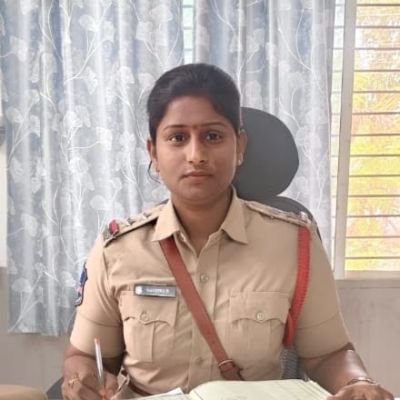 దసరా సెలవుల్లో అప్రమత్తంగా ఉండాలి రూరల్ ఎస్సై నవత