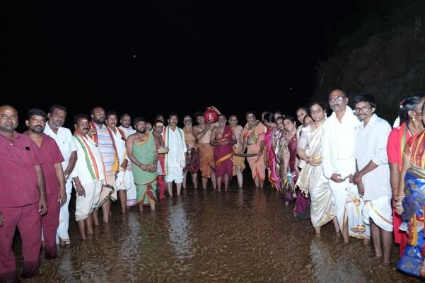 జొన్నవాడ శ్రీ కామాక్షితాయి దేవస్థానంలో వైభవంగా శరన్నవరాత్రి కలశ స్థాపన