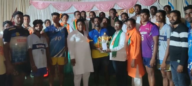 క్రీడల్లో గెలుపు ఓటములు సహజం