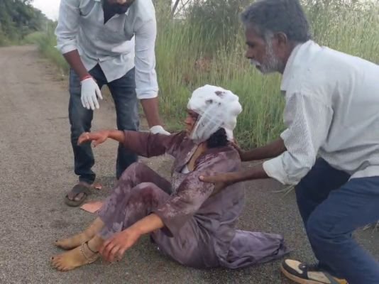 చేవెళ్లలో దారుణం.. యువతిపై దాడి!