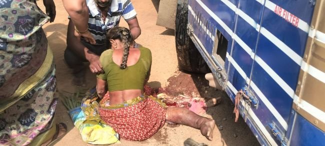 కొత్తూరు బస్టాండ్ వద్ద ఘోర ప్రమాదం