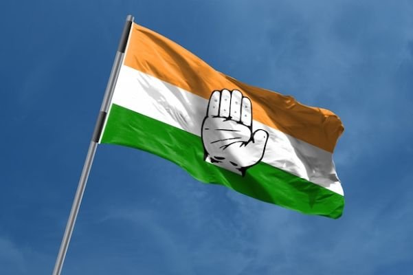 ఢిల్లీకి తెలంగాణ కాంగ్రెస్ పెద్దలు.. మహాధర్నాకు సర్వం సిద్ధం!