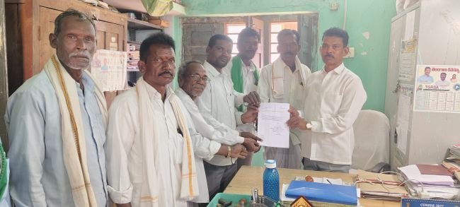 కుమురం సూరు జెండా గద్దెకు స్థలం కేటాయించాలి