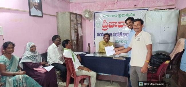 ప్రజావాణికి 12 దరఖాస్తులు