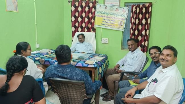 పి జి ఆర్ ఎస్ లో వచ్చిన సమస్యలను సత్వరమే పరిష్కరించాలి