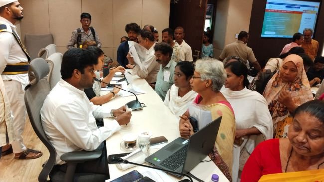 సచివాలయ హెల్త్ సెక్రటరీలను  వైద్య ఆరోగ్యశాఖలో విలీనం చేయాలి....  హెల్త్ సెక్రటరీల డిమాండ్
