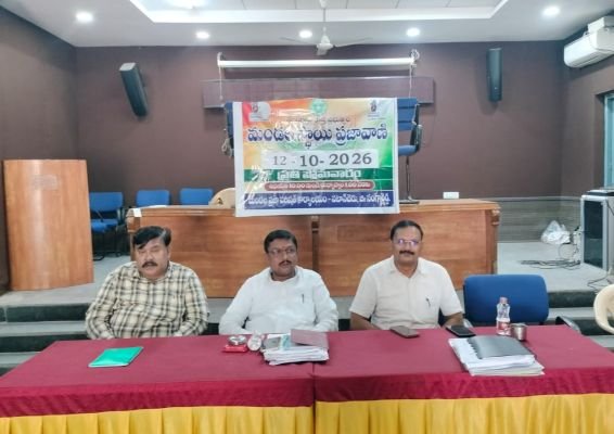 ప్రజావాణిలో ఐదు దరఖాస్తుల స్వీకరణ