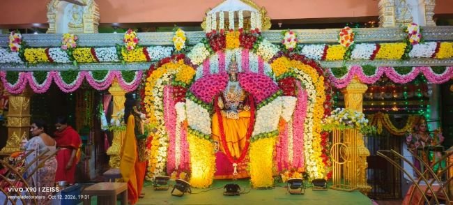 అన్నపూర్ణా దేవి అలంకారంలో కన్యకా పరమేశ్వరి అమ్మవారు 