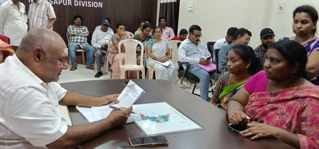 ప్రజా సమస్యలకు సత్వర పరిష్కారం చూపాలి-- ఏవో శ్రీనివాస్
