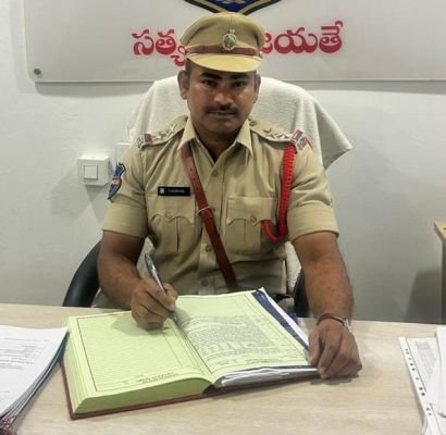 ధారూర్ ఎస్‌ఐగా సురేష్ బాధ్యతల స్వీకరణ