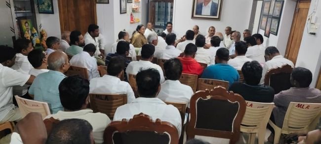 స్థానిక సంస్థల ఎన్నికలకు శ్రేణులు సిద్ధం కావాలి