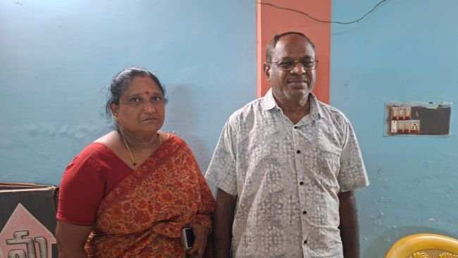 అనకాపల్లిలో రెచ్చిపోతున్న భూ రాబందులు.