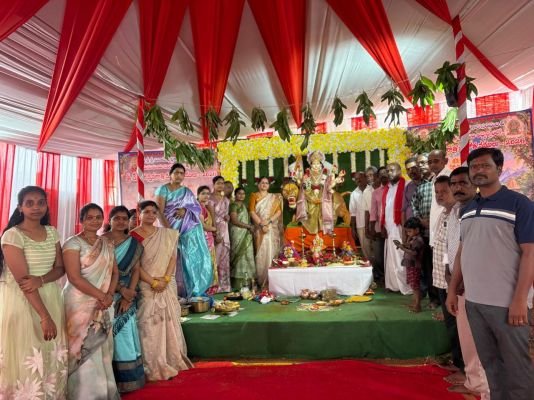 ఘనంగా మూడో రోజు దుర్గామాత పూజలు