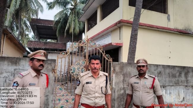కాకిలేరు పోలింగ్ బూత్ లు తనిఖీ చేసిన డీ ఎస్ పి నర్సింహమూర్తి 