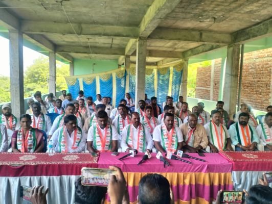 నీ కారు సీటు కాపాడుకోవడానికి కడియం శ్రీహరిని విమర్శించడం మానుకో- జిల్లా కాంగ్రెస్ పార్టీ ఉపాధ్యక్షులు గుర్రం ప్రసాద్