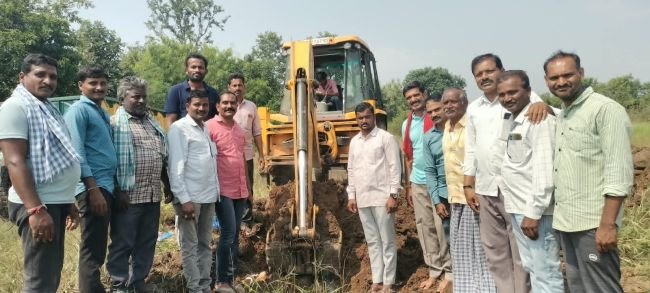 రోడ్డు మరమ్మతులు ప్రారంభం.