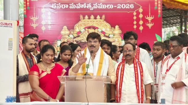 జగన్మాత దివ్యదర్శనంతో పులకించిన దర్శకుడు బోయపాటి శ్రీను