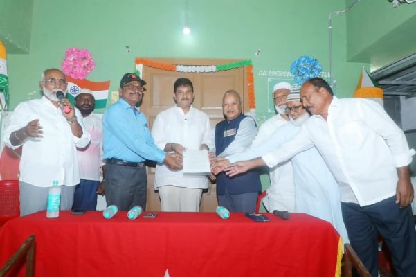 94వ ఎయిర్ఫోర్స్ దినోత్సవం  మాజీ సైనికుల సంక్షేమానికి అండగా ఉంటాం.......ఎమ్మెల్యే ధూళిపాళ్ళ