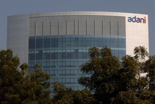 అదాని ఎంటర్‌ప్రైజెస్ భారీ నిధుల సమీకరణ