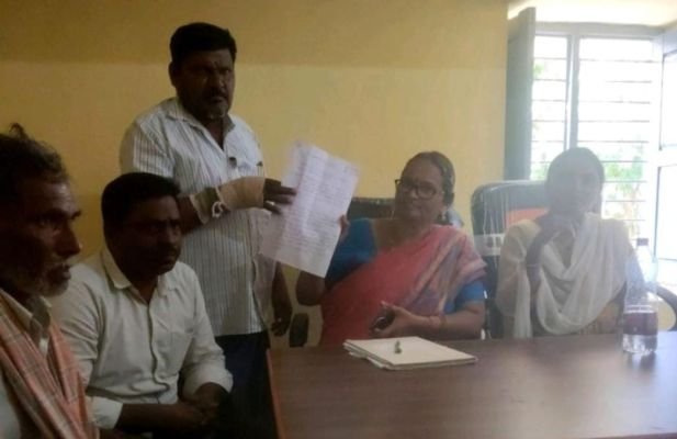 గజలాపురం మల్టీ పర్పస్ వర్కర్ వేధింపుల ఉదంతం పై విచారణ