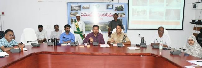 రోడ్డు ప్రమాదాల నివారణే లక్ష్యం - కలెక్టర్ రాజర్షిషా