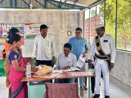 ఎస్‌ఐఆర్‌–2026 ప్రక్రియను వేగవంతం చేయాలి • జిల్లా అదనపు కలెక్టర్ (స్థానిక సంస్థలు) పి.చంద్రయ్య