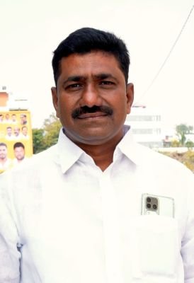 బాలల భీమాకు టీడీపీ మండల కన్వీనర్ గుప్తా శ్రీనివాసులు నాయుడు విరాళం