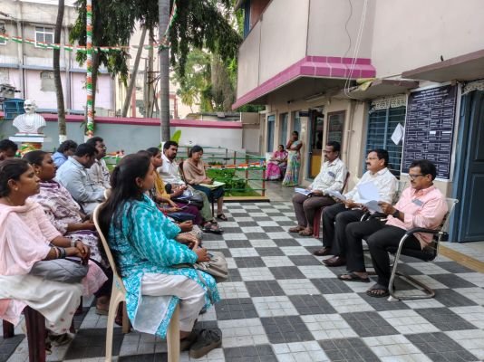పురపాలక సంఘం ఎన్నికలకు ఏర్పాట్లు 