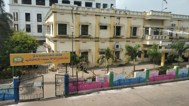 మండపేటలో పెరుగుతున్న ఆశావాహుల సంఖ్య
