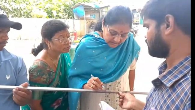 అటవీ ఉత్పత్తులకు గిటుబాటు ధర కల్పిస్తున్నాం..   జిసిసి డి ఎం విజయలక్ష్మి వెల్లడి... 