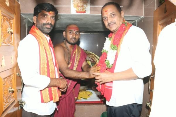 ప్రత్యేక పూజలో పాల్గొన్న ఉప్పల్ ఎమ్మెల్యే