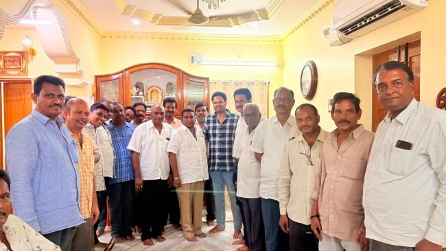 వైసీపీ ఇంచార్జి కరణం వెంకటేష్ ముఖ్య నాయకులతో సమావేశం