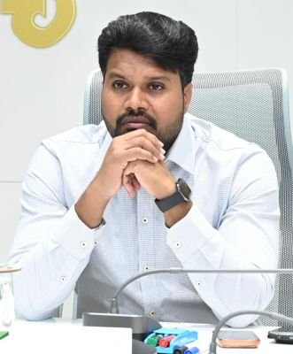 యువతకు ఉపాధి అవకాశాలు.. 40 మందికి ఇప్పటికే ఉద్యోగాలు.. జిల్లా కలెక్టర్ డా. ఆర్. మహేష్ కుమార్ 