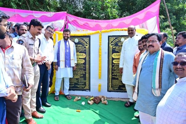 కొత్తపేట కొండపై పర్యాటక కళ