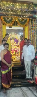 జిటిఎస్‌ ఆలయంలో శ్రీ గాయత్రీ దేవిగా అమ్మవారి దర్శనం