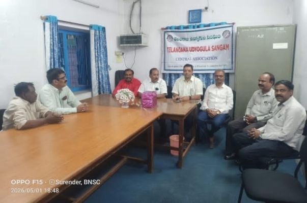 ఉద్యోగుల డీఏలను వెంటనే విడుదల చేయాలి
