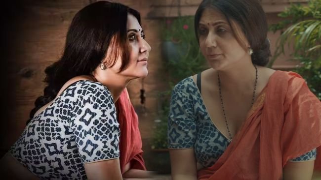  అమెజాన్ ప్రైమ్‌లో ట్రెండ్ అవుతున్న సంచలన బెంగాలీ సినిమా 'తషెర్ ఘర్': గృహిణుల జీవితాన్ని కళ్లకు కట్టే మాస్టర్‌పీస్