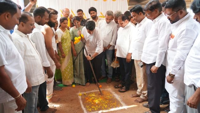 పింక్ టాయిలెట్స్‌కు అహుడా శ్రీకారం!.. అనంతపురంలో రూ.30 లక్షలతో నిర్మాణం