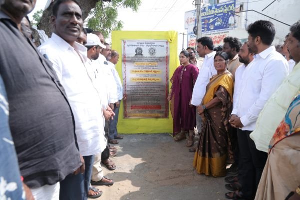 దర్శి ప్రగతికి ఆధునిక రోడ్లే ఆధారం.