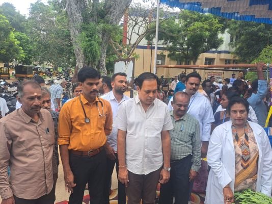 ఏరియా ఆసుపత్రిలో మెగా వైద్య శిబిరం