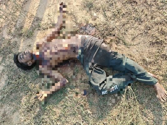 యువకుడి దారుణహత్య....