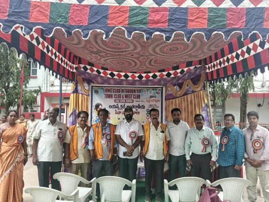 లయన్స క్లబ్‌ ఆద్వర్యంలో కంటి పరీక్షలు