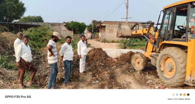 గంగవరం బీసీ కాలనీలో వర్షపు నీటి సమస్యకు పరిష్కారం