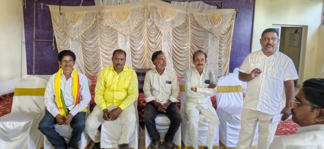 మండల టిడిపి అత్యవసర సమావేశం..